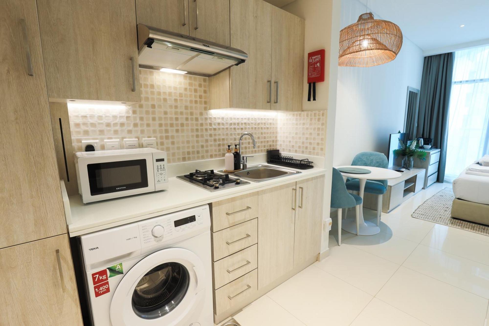 Fantastic Studio Apartment At Palm Jumeirah Dubai Luaran gambar